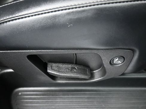 Used 2022 Kia Telluride LX image 44