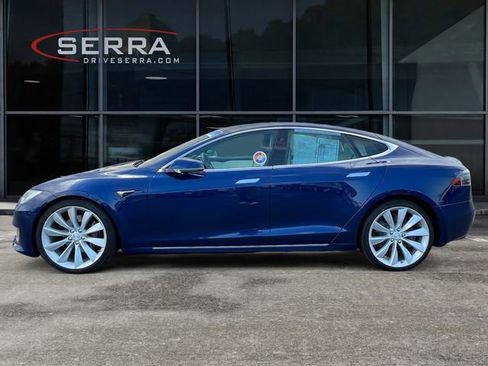 Used 2017 Tesla Model S 60D image 2