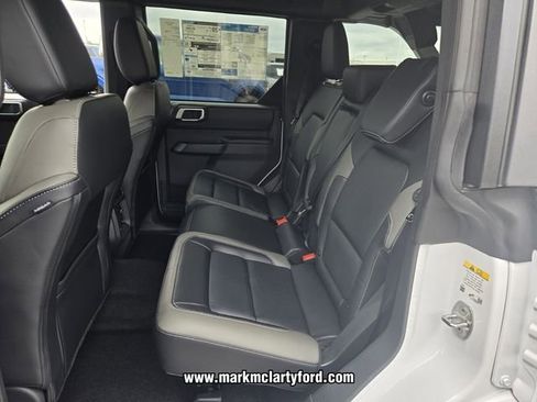 New 2026 Ford Bronco Outer Banks AWD/4WD image 8