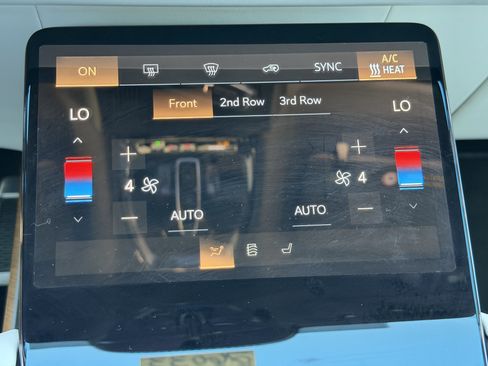 New 2026 Cadillac Vistiq Luxury AWD/4WD image 25