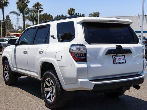 Used 2024 Toyota 4Runner TRD Off-Road Premium w/ Moonroof Package AWD/4WD image 8