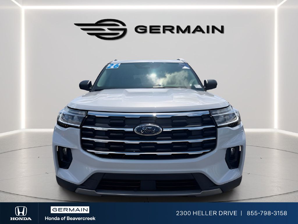 Used 2026 Ford Explorer Active w/ Active Comfort Package RWD image 2