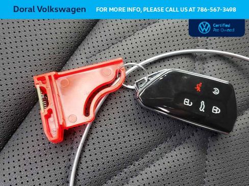 Certified 2024 Volkswagen Atlas SE w/ Black Wheel Package image 32