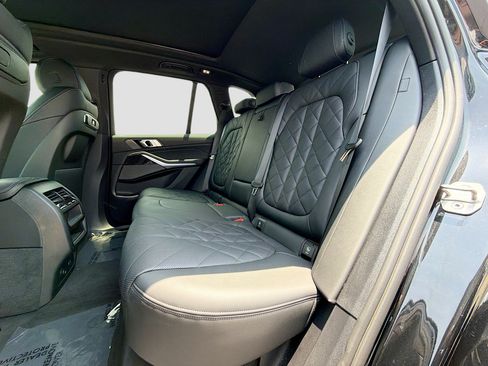 Used 2024 BMW X5 sDrive40i w/ M Sport Package RWD image 20