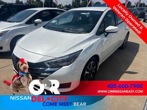 Certified 2025 Nissan Versa SV w/ Trunk Package FWD image 1