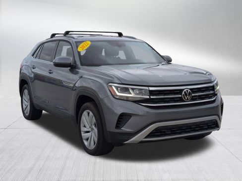 Used 2022 Volkswagen Atlas Cross Sport SE image 8