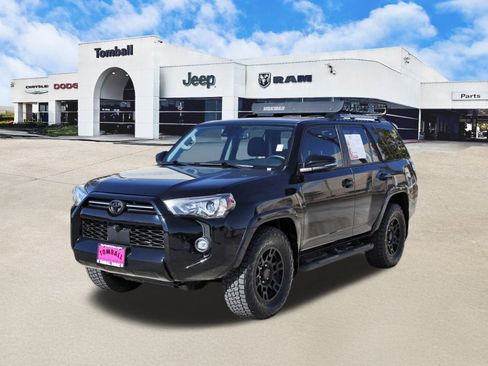 Used 2023 Toyota 4Runner SR5 Premium image 3