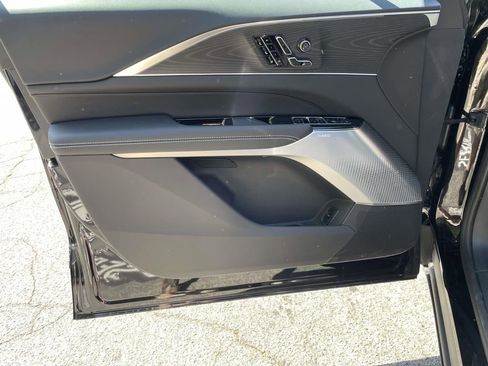 New 2026 Cadillac Lyriq Signature Sport AWD/4WD image 14