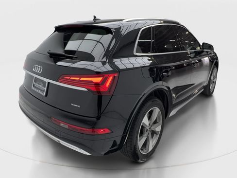 Used 2023 Audi Q5 2.0T Premium w/ Convenience Package AWD/4WD image 7