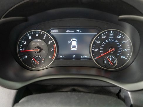Used 2018 Kia Stinger Premium RWD image 18
