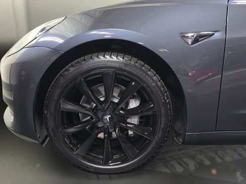Used 2020 Tesla Model 3 Standard Range Plus RWD image 19