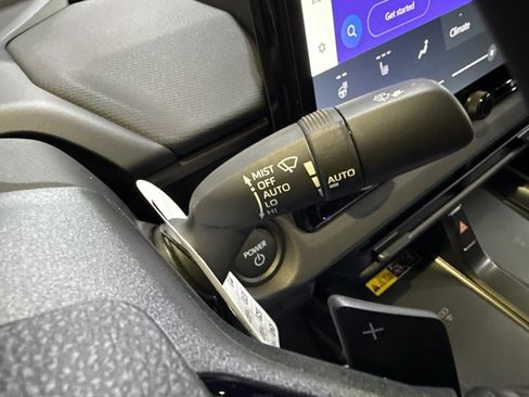 Used 2026 Toyota bZ XLE image 31