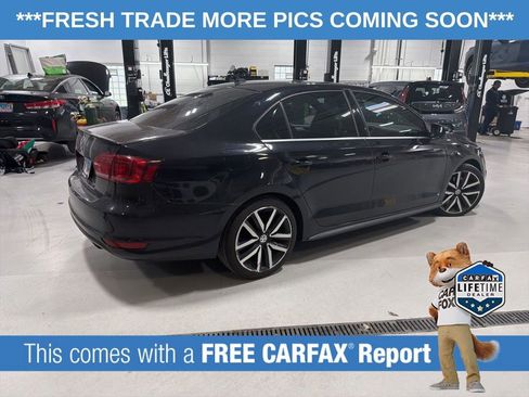 Used 2014 Volkswagen Jetta GLI Autobahn FWD image 4
