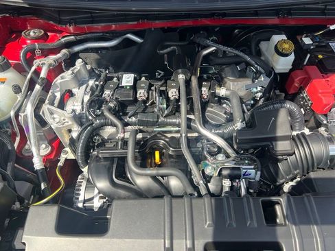 Certified 2025 Nissan Kicks SR image 22