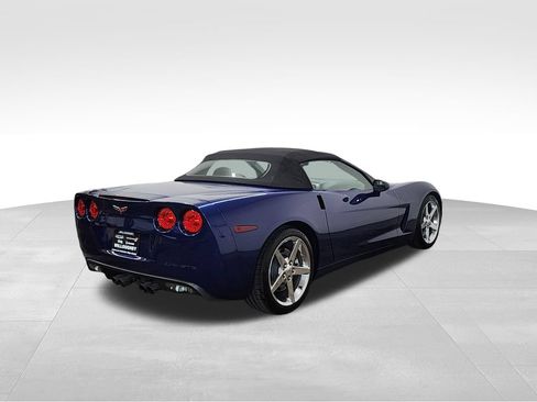 Used 2005 Chevrolet Corvette Convertible w/ Preferred Equipment Group RWD image 8