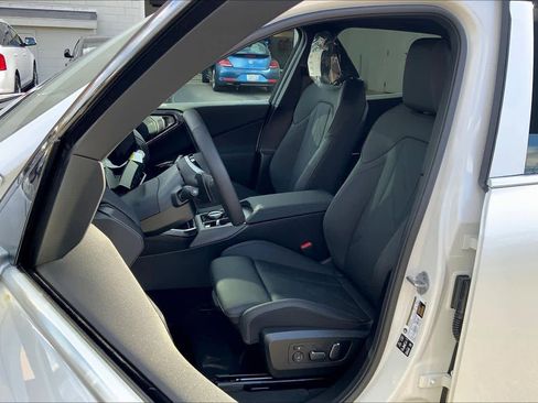 New 2026 BMW X3 xDrive30 w/ Premium Package image 9