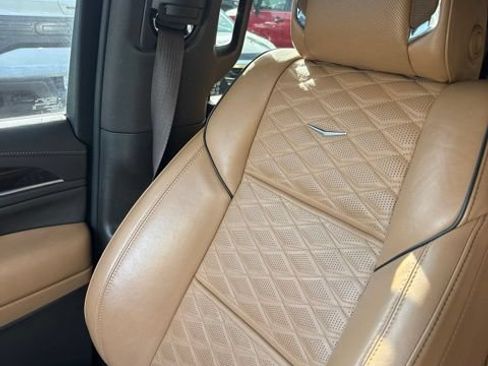 Used 2023 Cadillac Escalade Sport w/ Touring Package AWD/4WD image 7