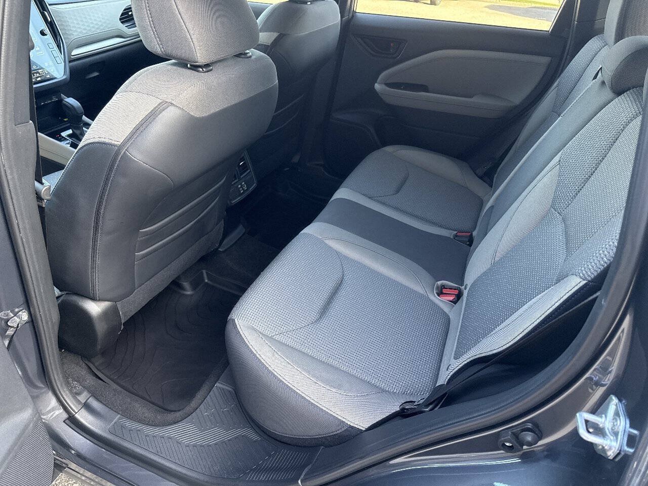 Used 2025 Subaru Forester Premium AWD/4WD image 22