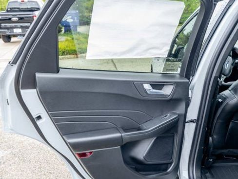 New 2026 Ford Escape ST-Line w/ Cold Weather Package FWD image 16