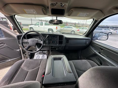 Used 2005 GMC Sierra 1500 SLE w/ Light Duty Power Package RWD image 46