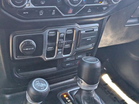 Used 2022 Jeep Gladiator Sport AWD/4WD image 22