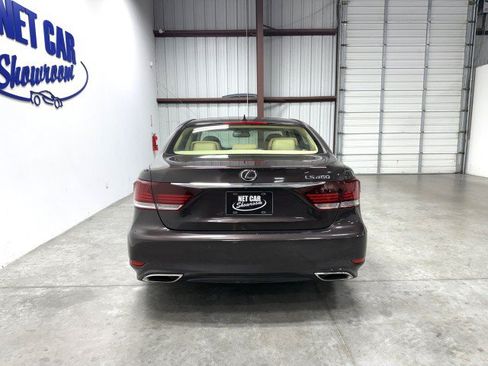 Used 2013 Lexus LS 460 w/ Ultra Luxury Pkg RWD image 7