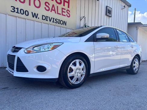 Used 2014 Ford Focus SE FWD image 5