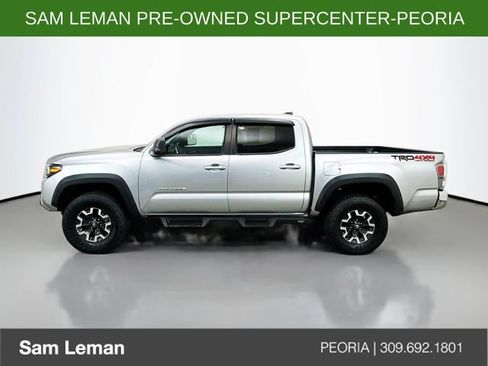 Used 2022 Toyota Tacoma TRD Off-Road AWD/4WD image 4