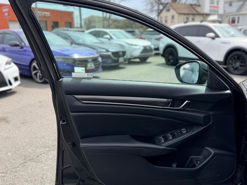 Used 2021 Honda Accord Sport Special Edition image 16