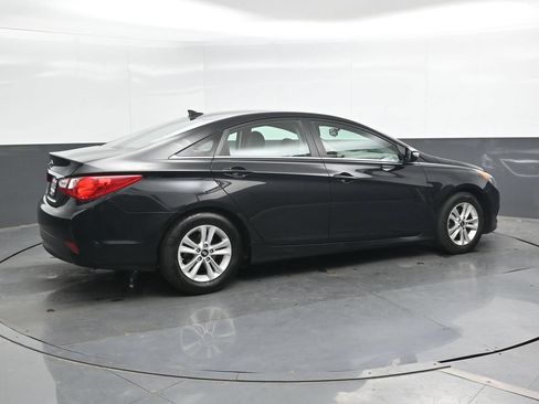Used 2014 Hyundai Sonata GLS w/ Popular Equipment Group 2 FWD image 2