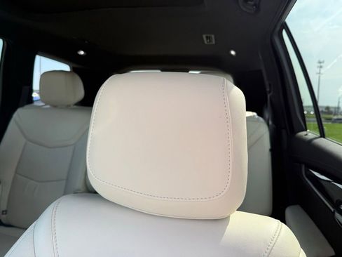 Certified 2024 Cadillac XT6 Sport w/ LPO, Floor Liner Package image 28