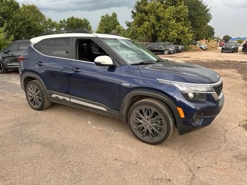 Used 2023 Kia Seltos Nightfall Edition AWD/4WD image 17