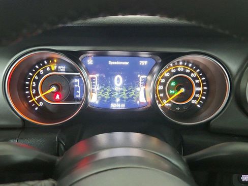 Used 2023 Jeep Gladiator Sport AWD/4WD image 32