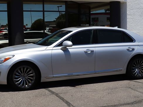 Used 2019 Genesis G90 5.0 Ultimate RWD image 7
