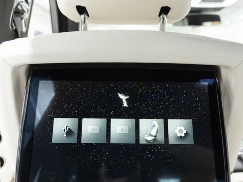Used 2025 Rolls-Royce Ghost image 50