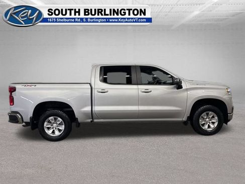 Used 2022 Chevrolet Silverado 1500 LT AWD/4WD image 7