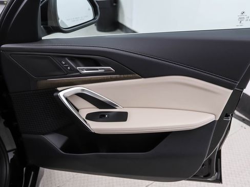 Used 2025 BMW X1 xDrive28i w/ Technology Package image 27