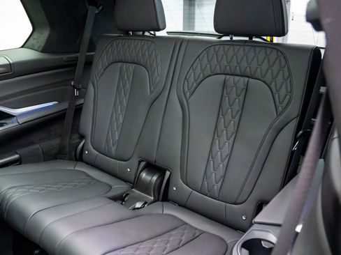 Used 2024 BMW X7 M60i w/ Executive Package AWD/4WD image 21