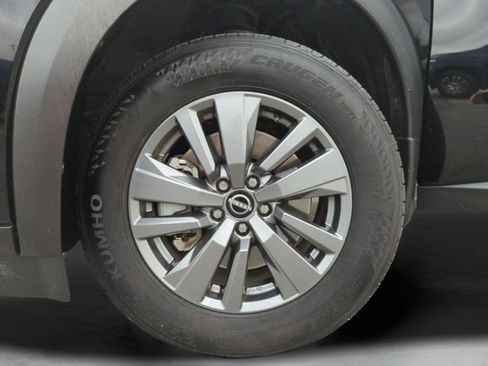 Certified 2025 Nissan Pathfinder SV image 47