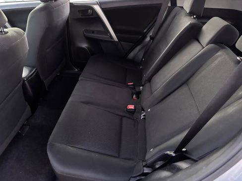 Used 2015 Toyota RAV4 LE image 6
