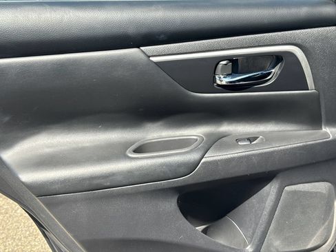 Used 2017 Nissan Altima 2.5 SV FWD image 23