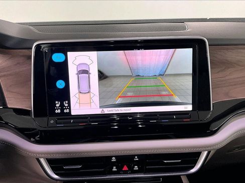 Used 2024 Volkswagen Atlas SE image 14