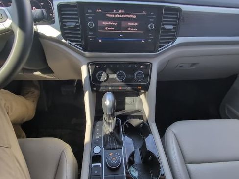 Used 2022 Volkswagen Atlas SE image 21