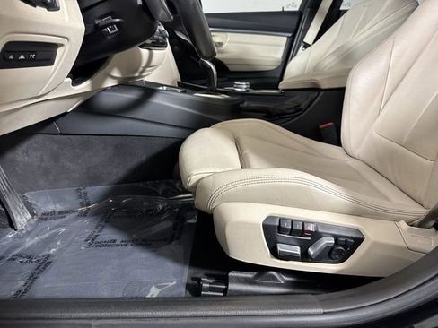 Used 2017 BMW 330i xDrive Sedan image 21