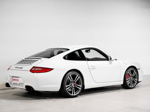 Used 2011 Porsche 911 Carrera S image 3