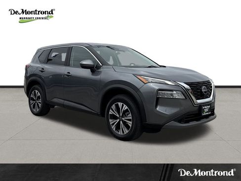 Used 2023 Nissan Rogue SV FWD image 3