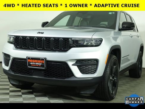 Used 2023 Jeep Grand Cherokee Altitude image 2