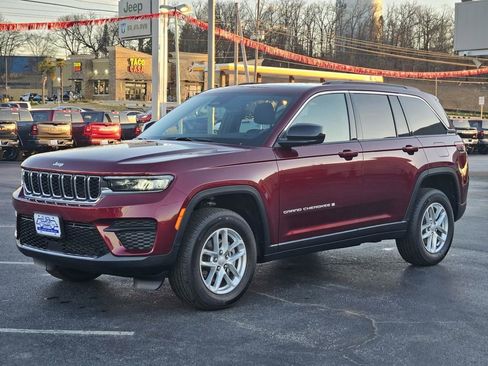 New 2025 Jeep Grand Cherokee Laredo X image 3