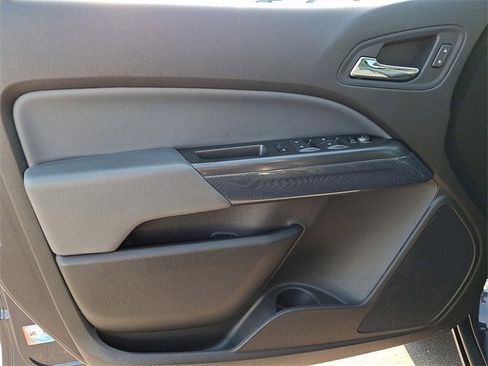 Used 2018 Chevrolet Colorado Z71 w/ Centennial Edition image 12