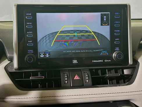 Used 2021 Toyota RAV4 XLE Premium AWD/4WD image 25